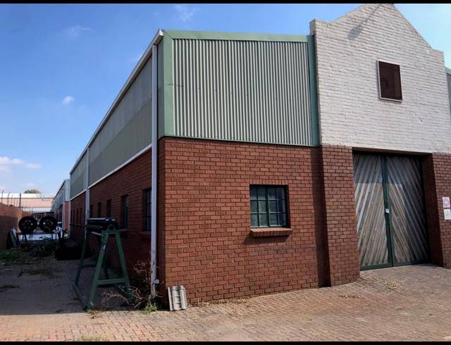INDUSTRIAL PROPERTY TO RENT IN HENNOPSPARK